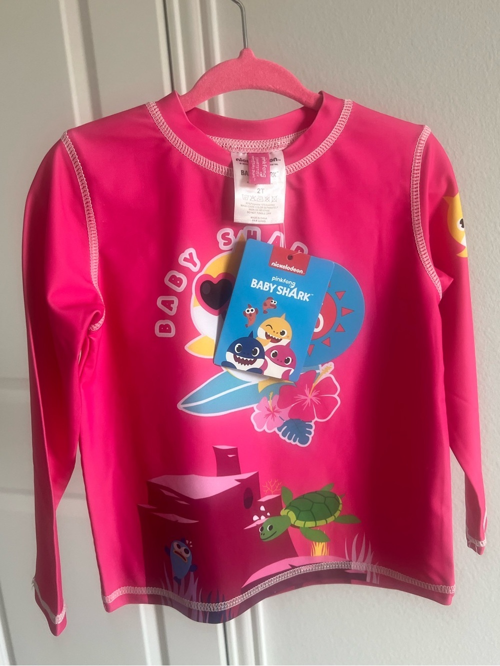 Pinkfong Baby Shark Pink Long-Sleeve Kids Rashguard